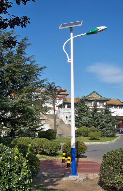 道路太陽能路燈你知道怎么選擇瓦數嗎？